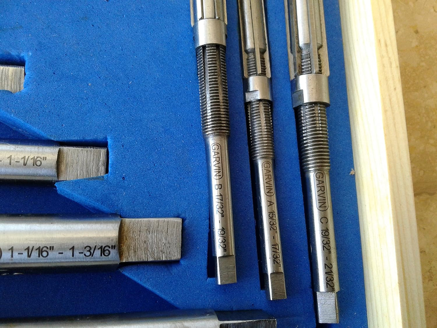CME - Juego de escariador de mano ajustable de 11 piezas, acero de alta velocidad M2, 15/32"-17/32" a 1 11/32"-1 1/2", flauta recta