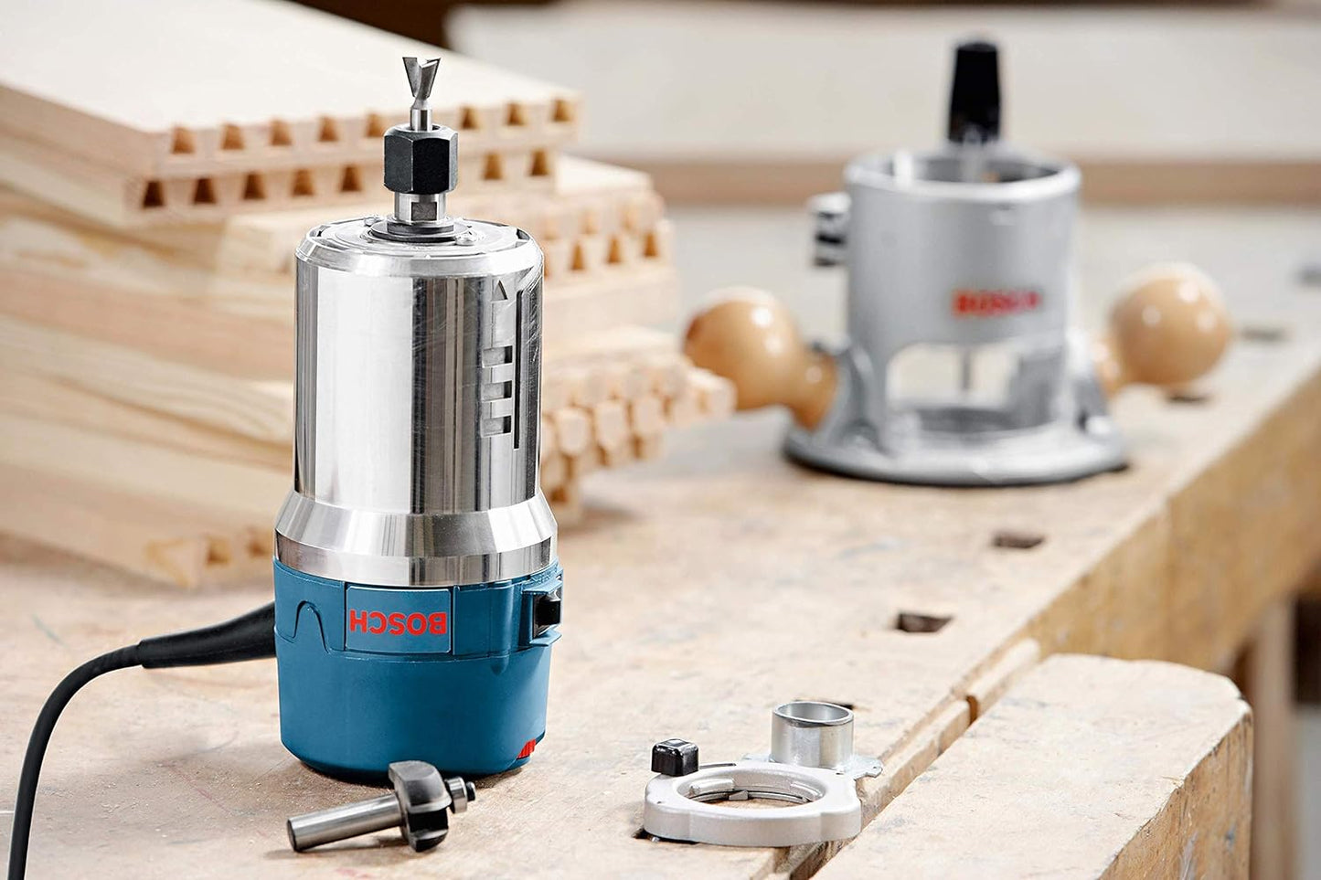 BOSCH 1617EVSPK - Kit combinado de herramientas de enrutador de madera de 12 amperios - Enrutador de inmersión de 2.25 caballos de fuerza y base fija con una velocidad variable