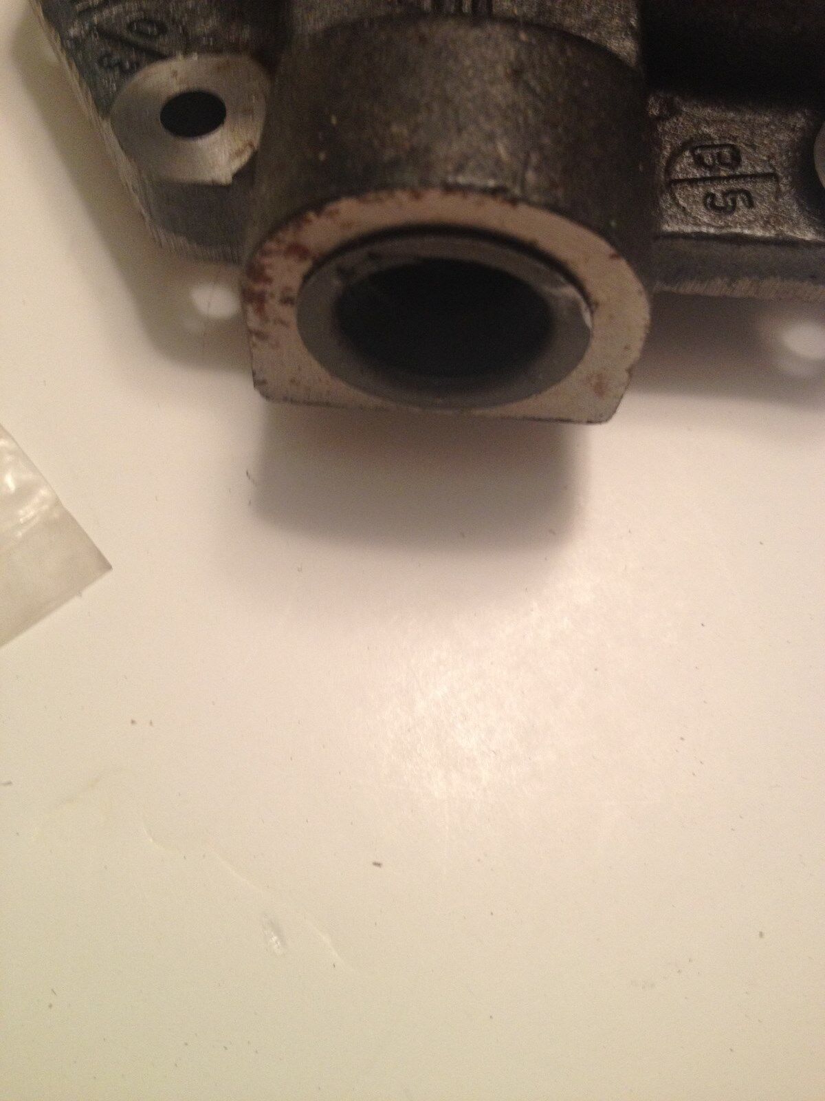 #7090534A Liebherr Bomba de agua