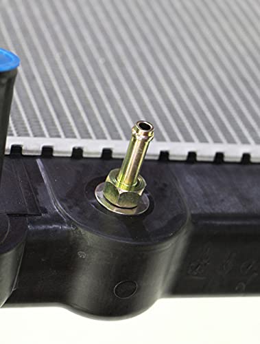 Radiador de repuesto para 2005 2006 2007 Hino Trucks 145, 165, 185 16400E0220