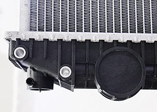 Clase Heavy Duty Freightliner Radiador de repuesto para C112 C120 Columbia siglo FLD M2 106 W/montaje isolators