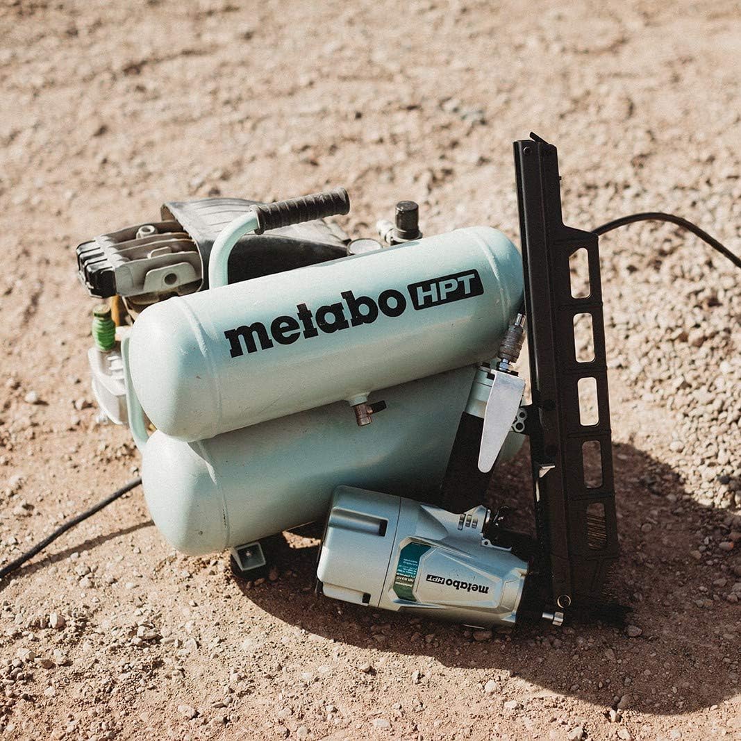 Metabo HPT Compresor de aire, 4 galones, eléctrico, doble pila, portátil, hierro fundido, bomba lubricada con aceite, 135 PSI, garantía de 1 año (EC99S)