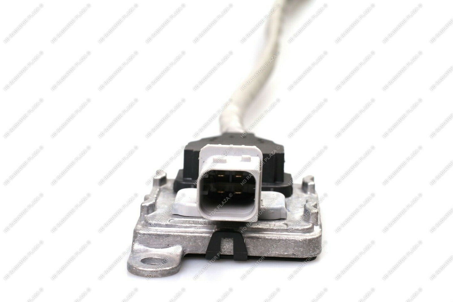 Outlet NOx Sensor For Detroit DD13 DD15 DD16 Replace A0101532328 A2C89603300-01