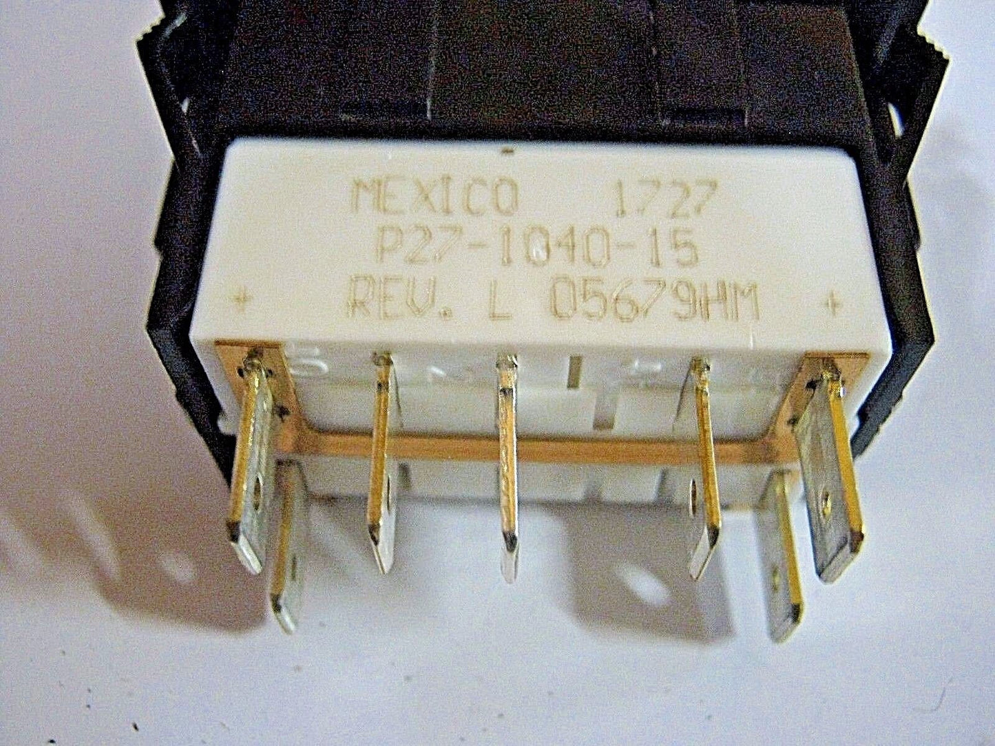 PACCAR OEM - KENWORTH CRUISE CONTROL ROCKER SWITCH p/n - P27-1040-15