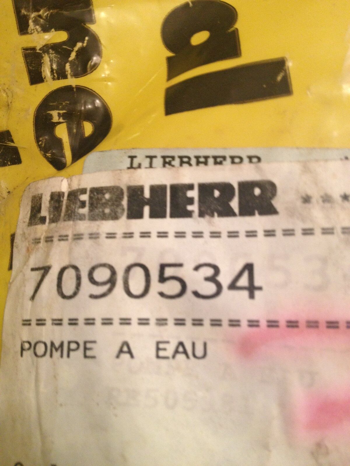 #7090534A Liebherr Bomba de agua