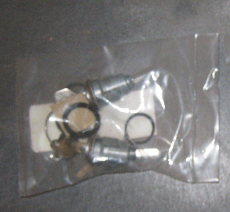SET of KENWORTH KEYED DOOR LOCKS part # 30GN15