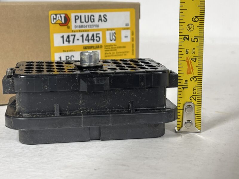 GENUINE OEM CAT CATERPILLAR 147-1445 70-PIN CONNECTOR PLUG ASSEMBLY