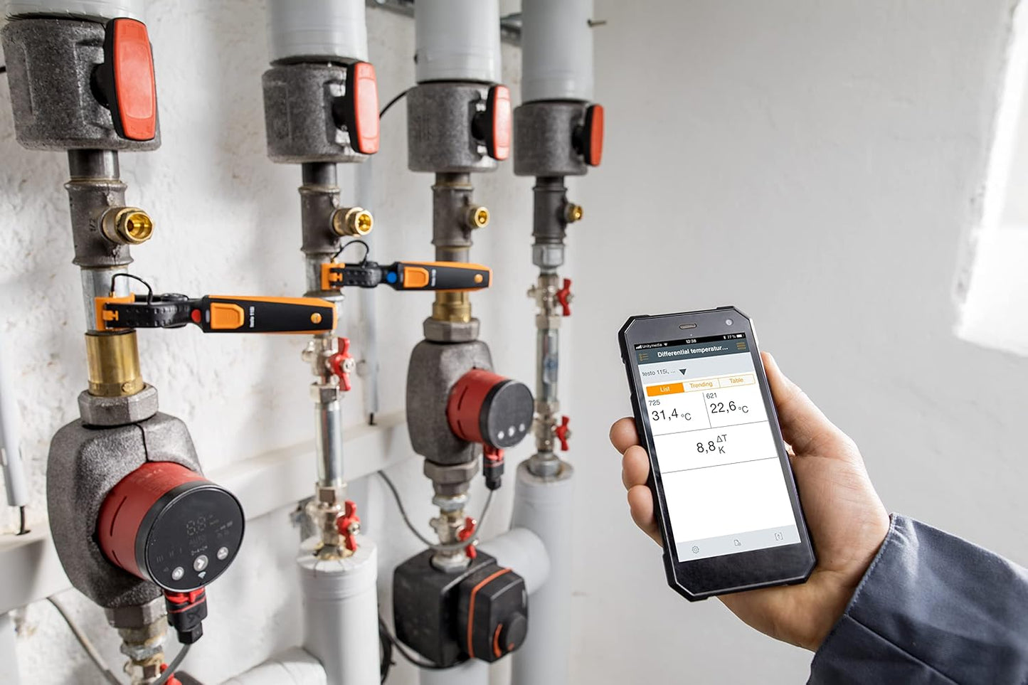 testo Abrazadera 115i - Termómetro HVAC para mediciones en tubería y rango de medición de -58° a 302 °F - Sonda de temperatura HVAC con Bluetooth y operación de aplicación - 0560 2115 03