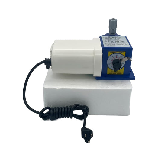 Controles de precisión: bomba de diafragma de flujo químico, 7 GPD máximo, 100 PSI, bomba dosificadora de 115 voltios, conexiones de tubo de succión y descarga de 3/8 pulgadas.