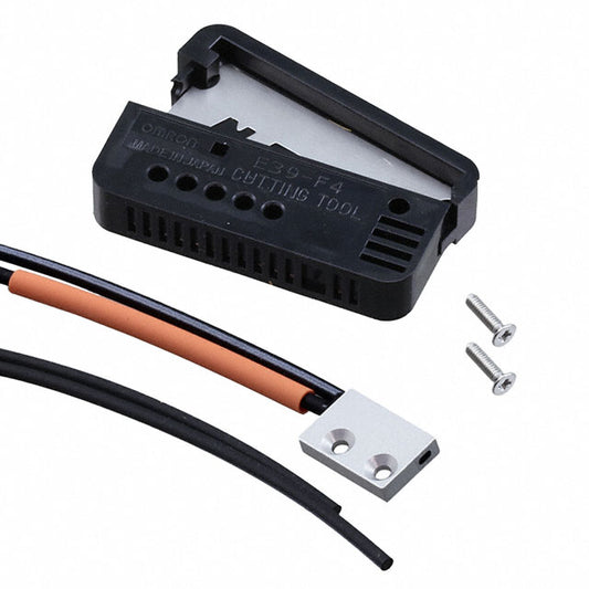 Omron Automation and Safety E32-D15XR 2M E32 Reflectivo 6.693" (170mm) - IP67, IEC