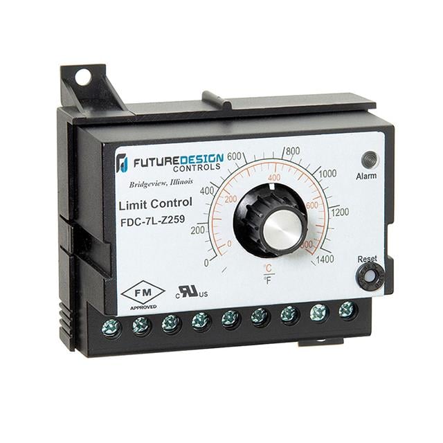 Future Design Controls FDC-FDC-7L-Z408 L Process, Temperature Controller 0°C ~ 1200°C