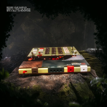 teenage engineering K.O. II sampler, caja de ritmos y secuenciador con micrófono incorporado y efectos (EP-1320)