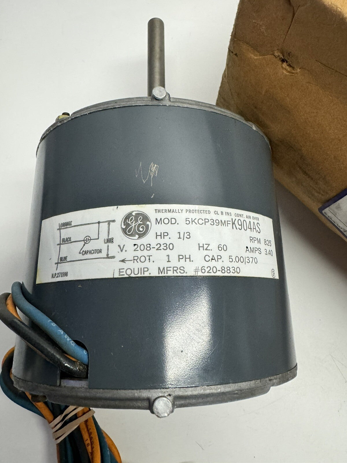 Motor GE Motors Carrier para ventiladores de condensador 5KCP39MF 460V HC39GE466A