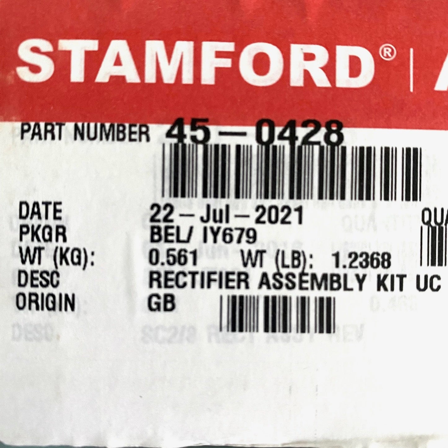 Stamford 45-0428 Conjunto rectificador rotativo - Original y fabricado en el Reino Unido. Incluye 3 diodos positivos, 3 diodos negativos y 1 varistor (supresor de sobretensiones).