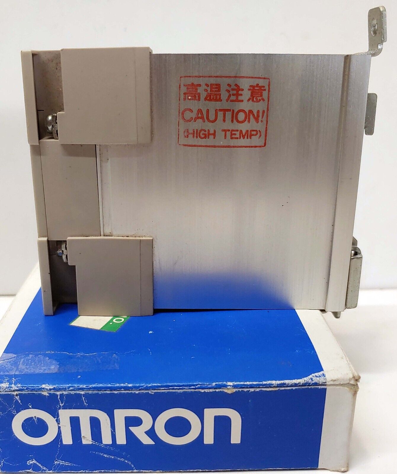 Omron G3PA-210B-US Solid State Relay 5-24VDC Input 100-240VAC 10A Load New Japan