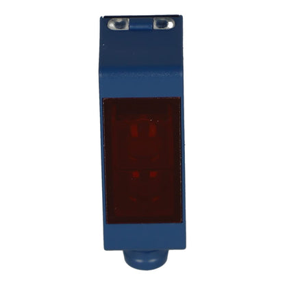 P1KL002 | WENGLOR Retro-Sensor, rango de 5000 mm, PNP NO/NC, IO-Link 1.1, luz roja, conector M8 de 4 pines