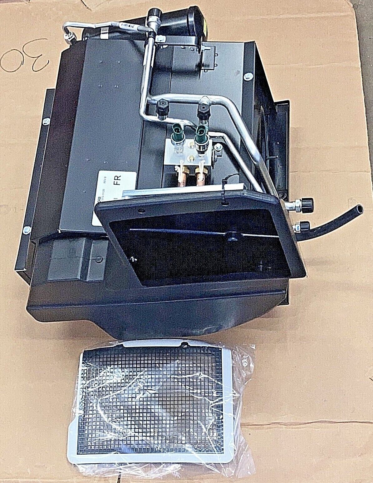 PACCAR OEM HEATING / AIR CONDITIONING HVAC CAB ASSEMBLY UNIT 12V ~ 740185-2