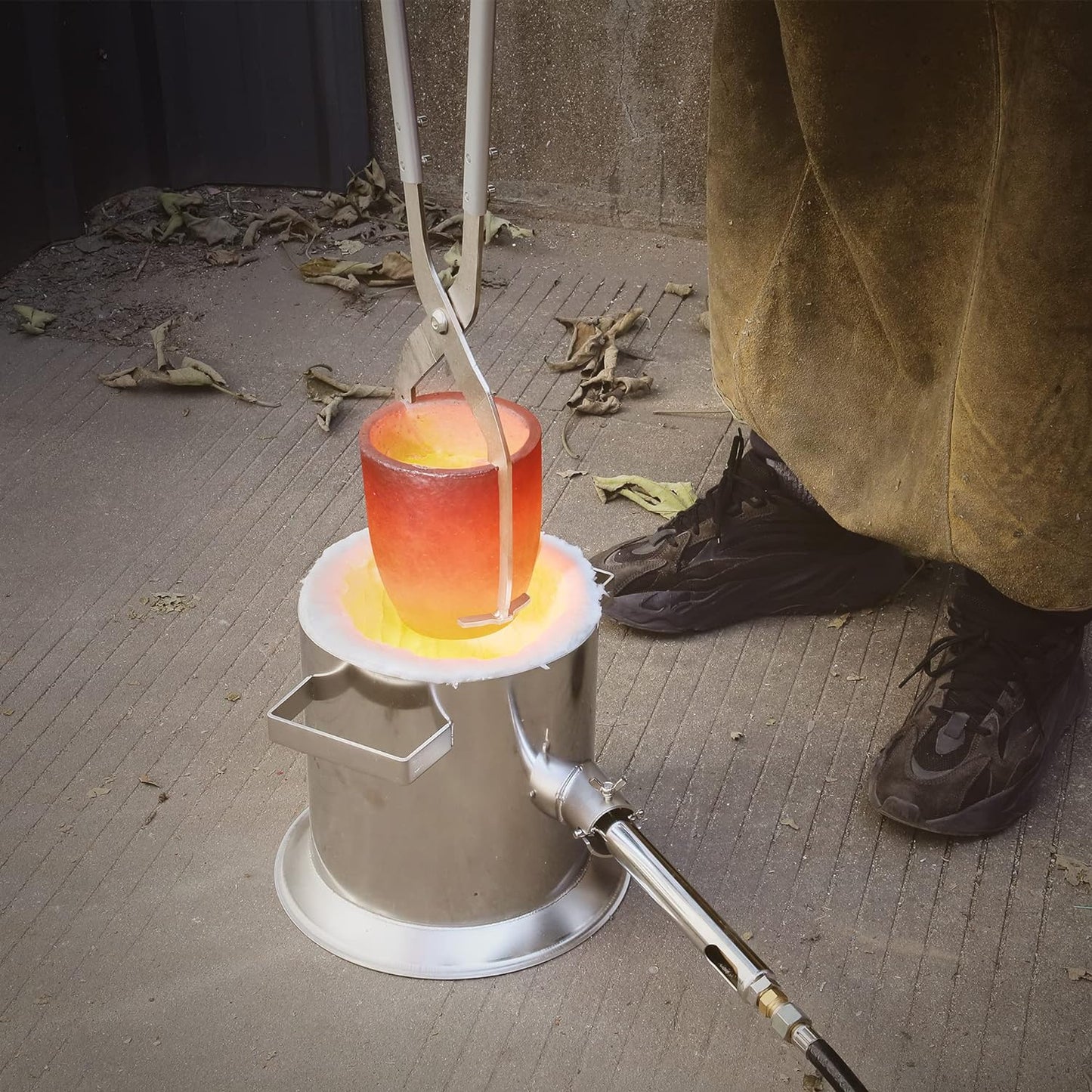 Nelyrho Kit de horno de fusión de propano de 44.1 lbs con dos pinzas de crisol, fundición de acero inoxidable completo, antorcha Klin de fundición de oro, plata, cobre, aluminio, reciclaje de metal a 2700 ℉