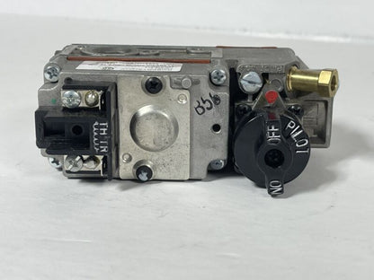 ROBERTSHAW 7000ELC 700-505-213 24VAC 12VDC MILLIVOLT GAS VALVE