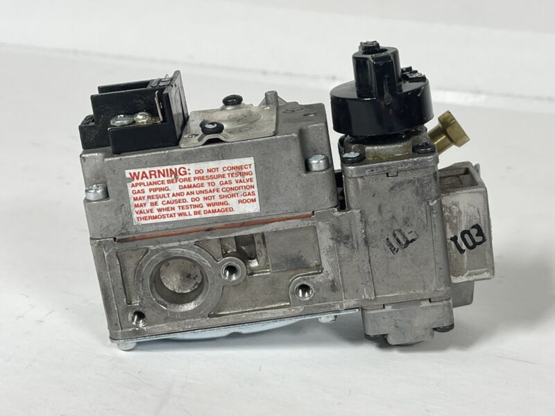 ROBERTSHAW 7000ELC 700-505-213 24VAC 12VDC MILLIVOLT GAS VALVE