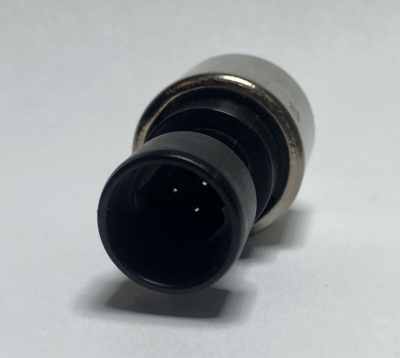 GENUINE OEM MERCURY MARINE 8M6000639 PRESSURE SENSOR for VERADO ENGINE